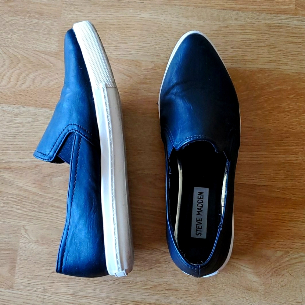 Steve Madden Leather  Pointed Toe Slip Ons